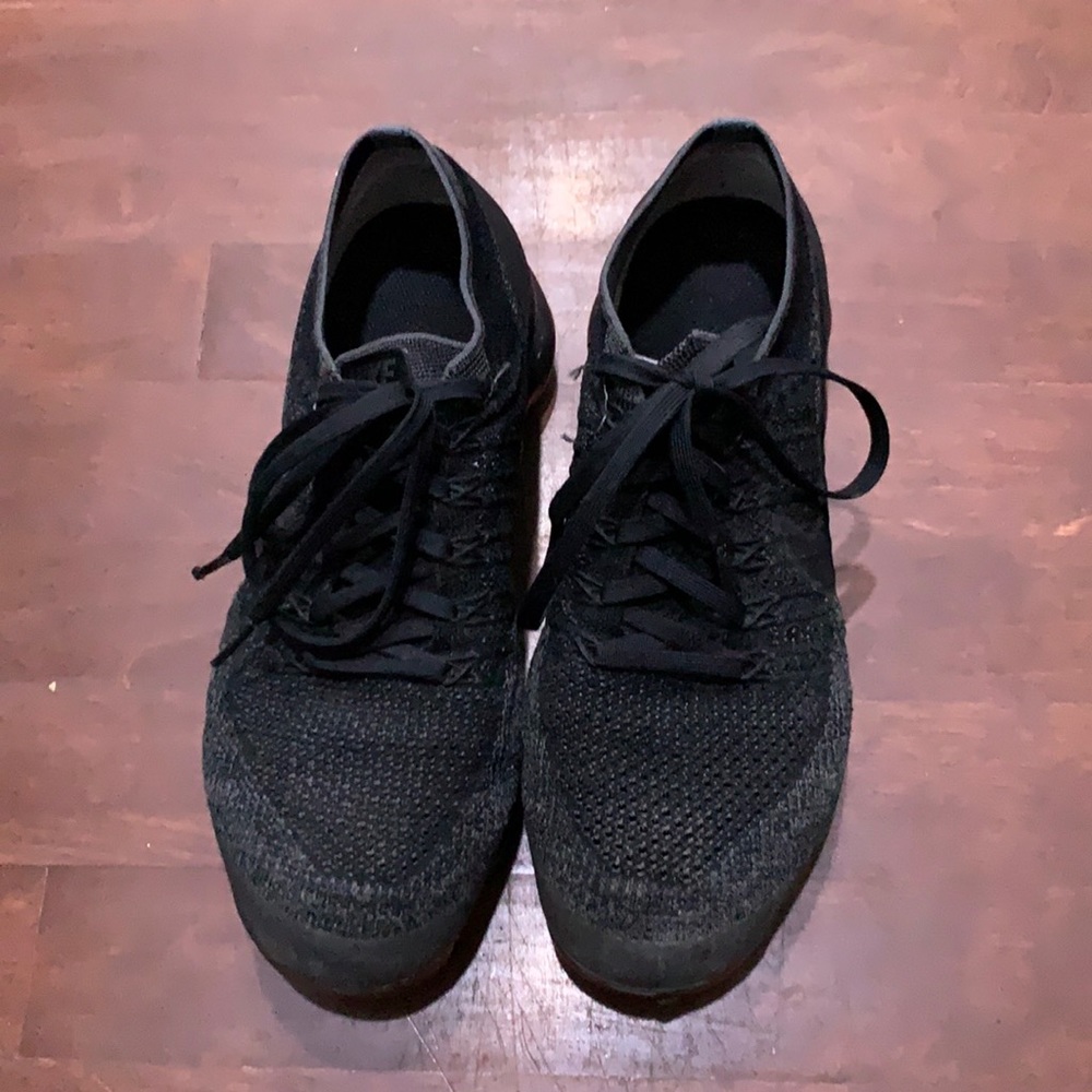 Nike Flyknit Vapormax 8.5 - Women’s